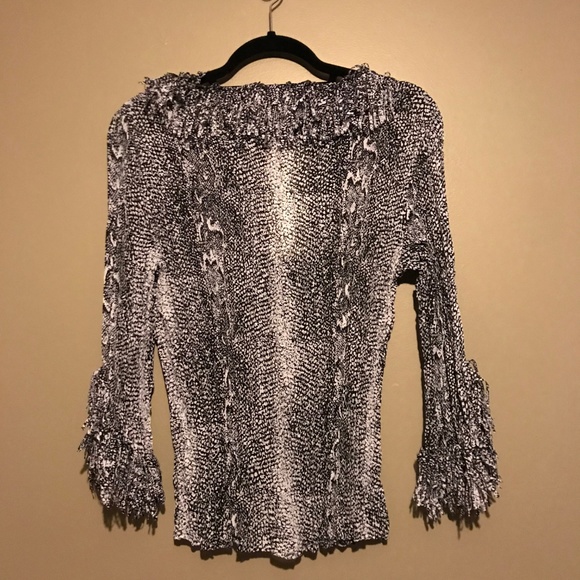 NWT Agora Black & White Snake Shred Top Large - Picture 2 of 8